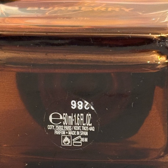 My BURBERRY Black - Picture 2 of 3